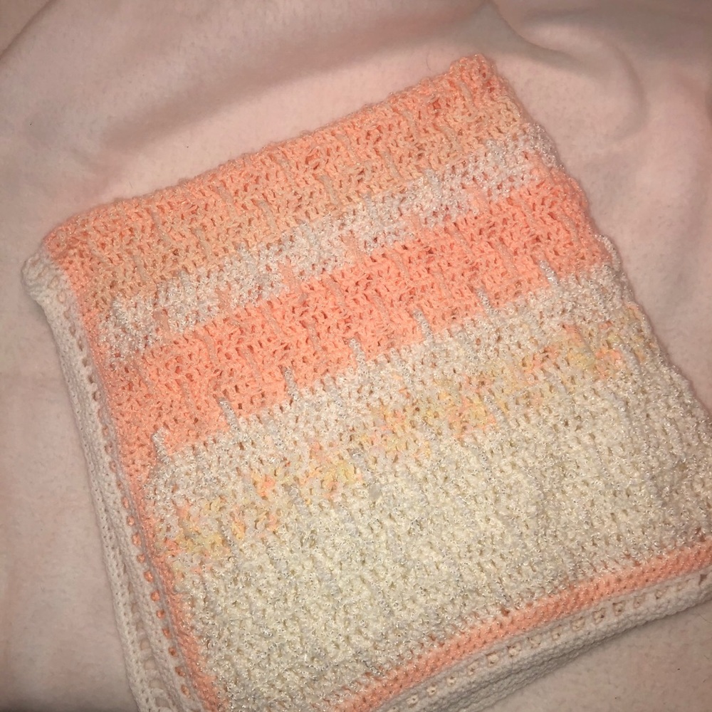 🌸HP!💕Handmade Baby 👶🏻 Blanket
